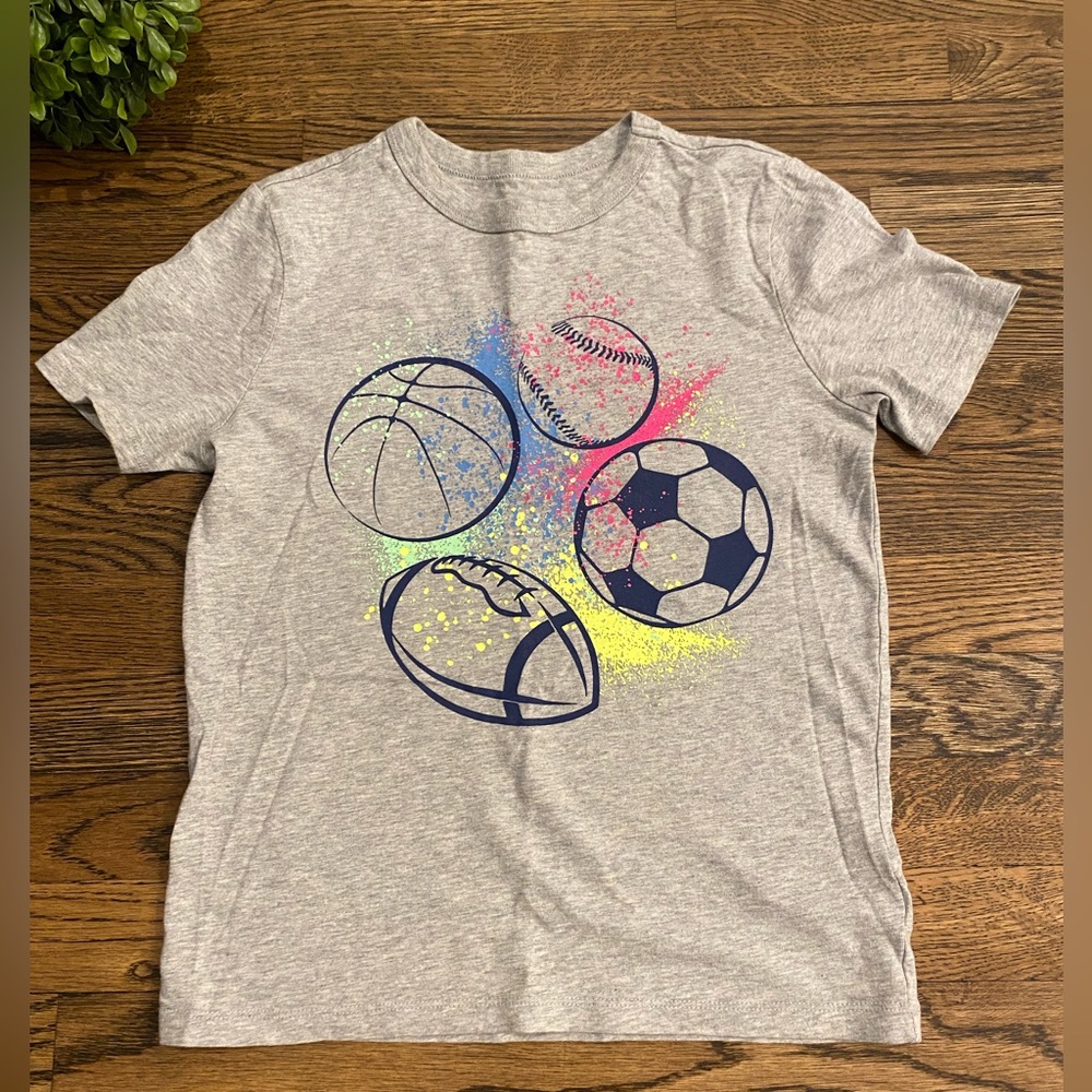 GAP Gray Sports Graphic Kids T-Shirt Sz M (8)